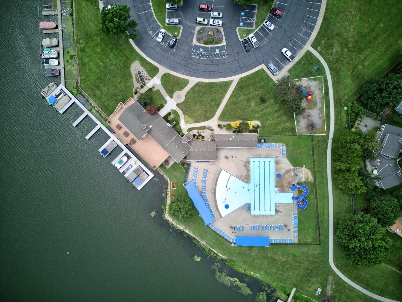 Raintree Lake community image 4