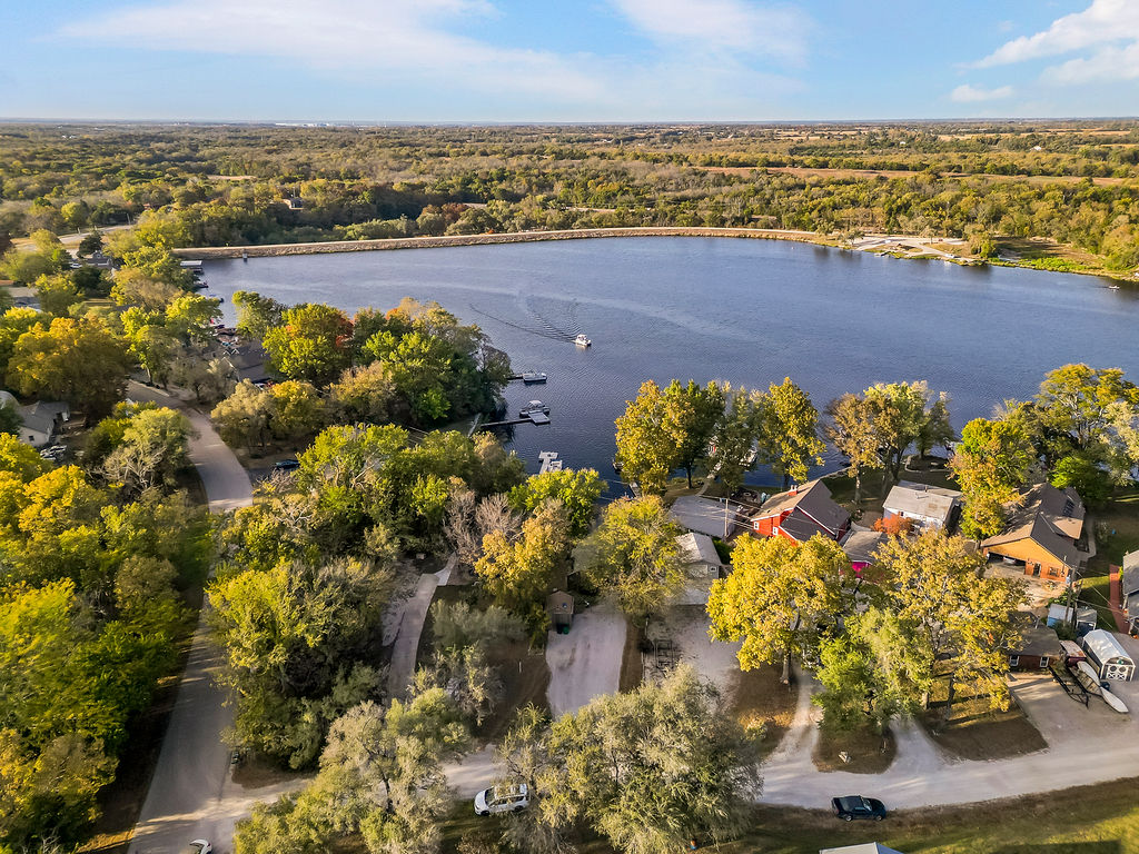 Swan Lake - Kansas City real estate - MoJo Real Estate Team