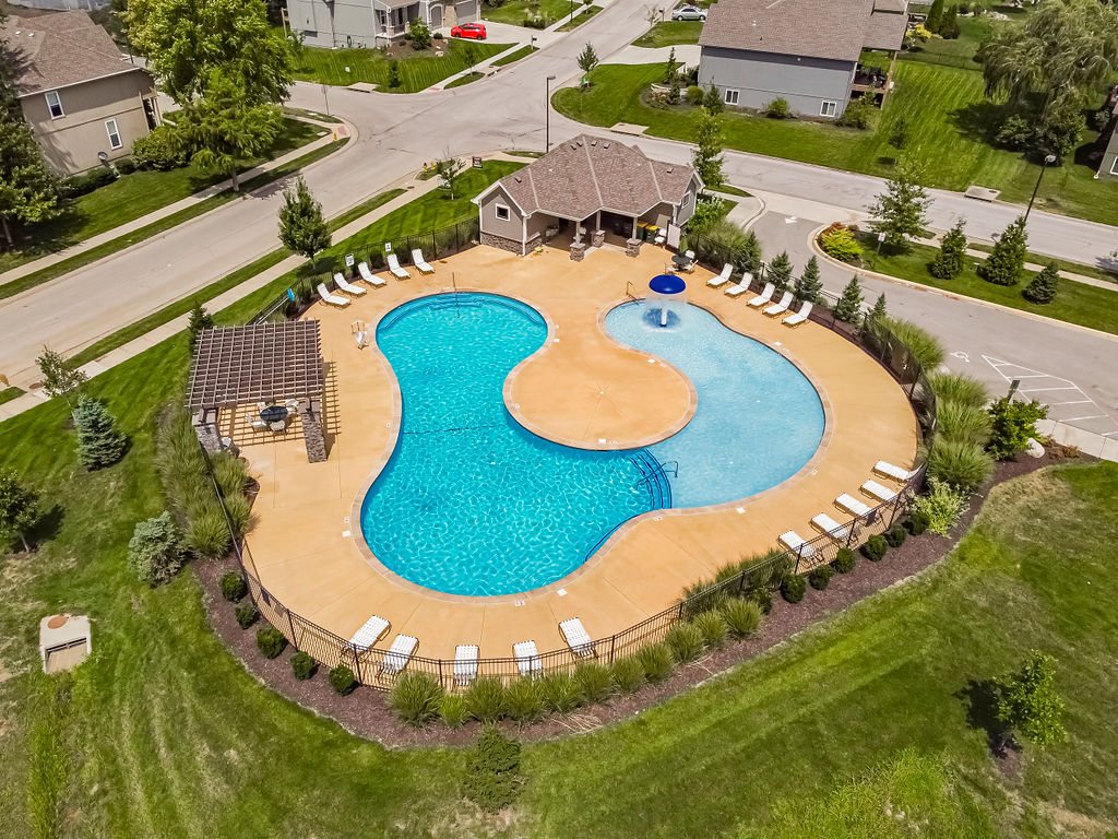 Falcon Ridge community photo 4
