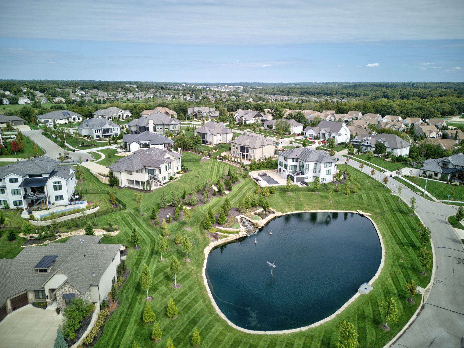 Hills of Leawood community image 4