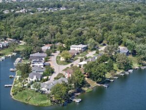 Lake Waukomis community photo 1