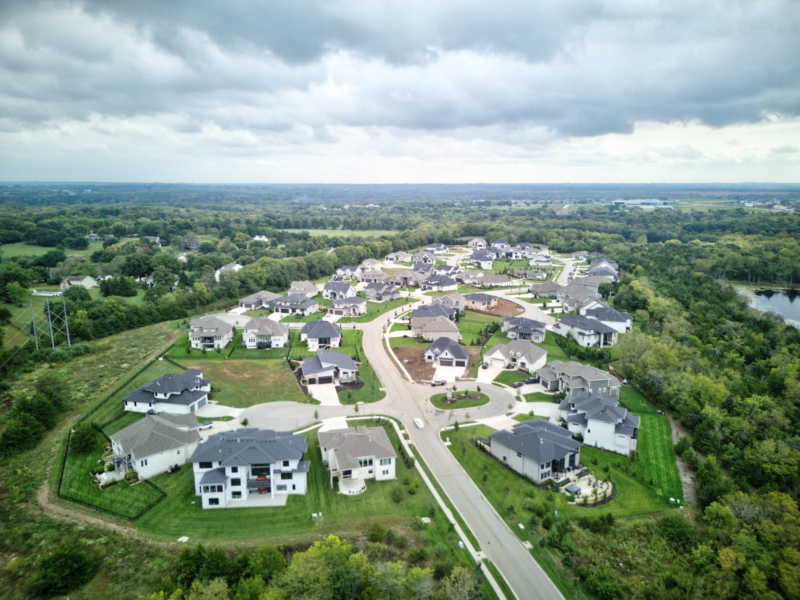 Wilshire Hills community image 1