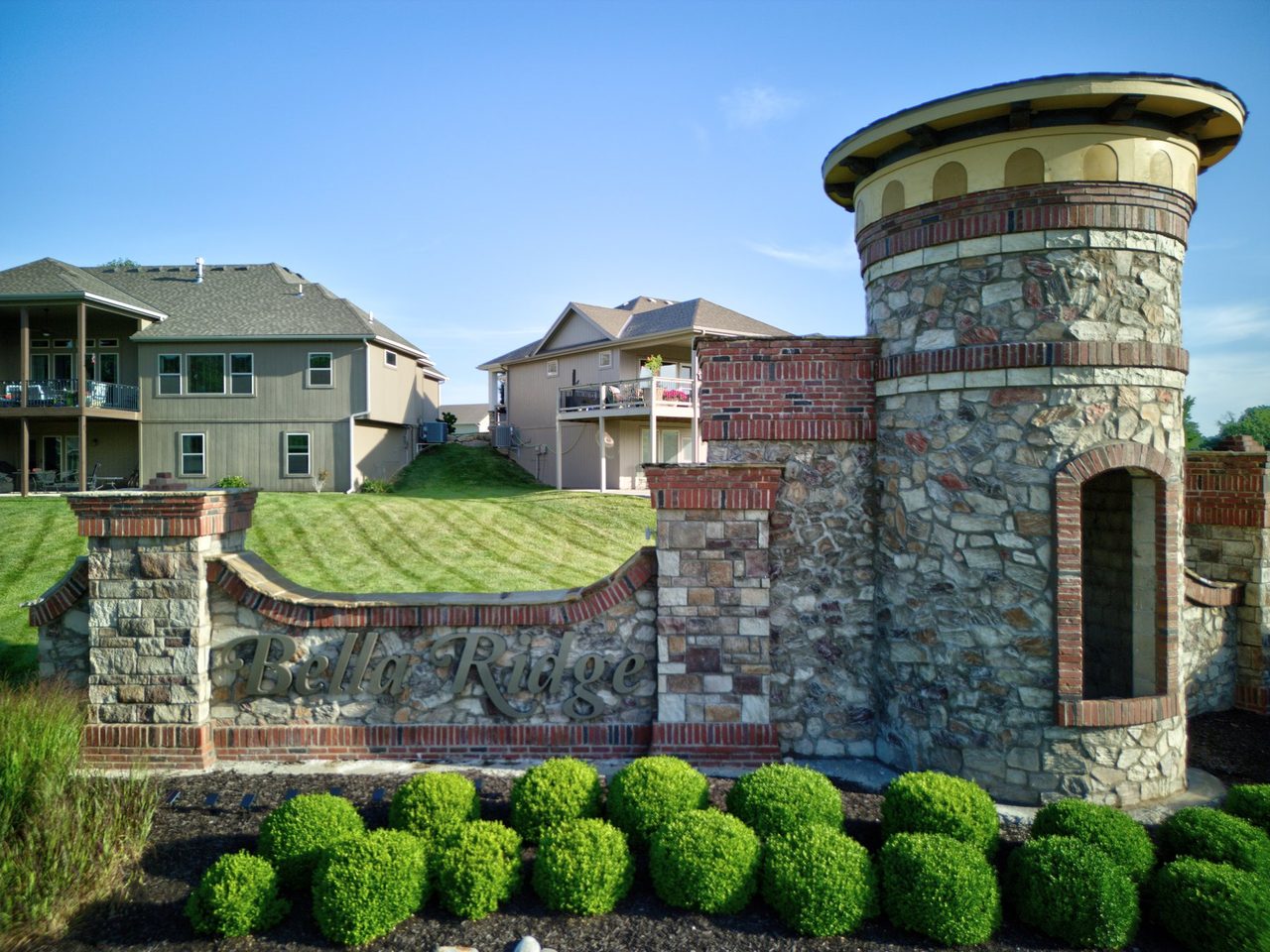 Bella Ridge neighborhood entrance sign and stone tower in Riverside, Missouri (Kansas City metro)